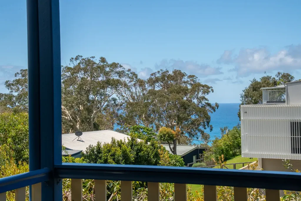 96 Tramican Street, Point Lookout, QLD 4183