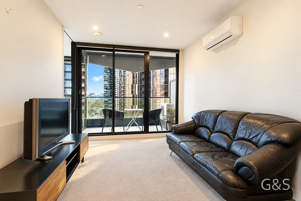Bright Corner Unit – Both Bedrooms with Windows