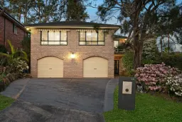 19 PANAVIEW CRES, North Rocks