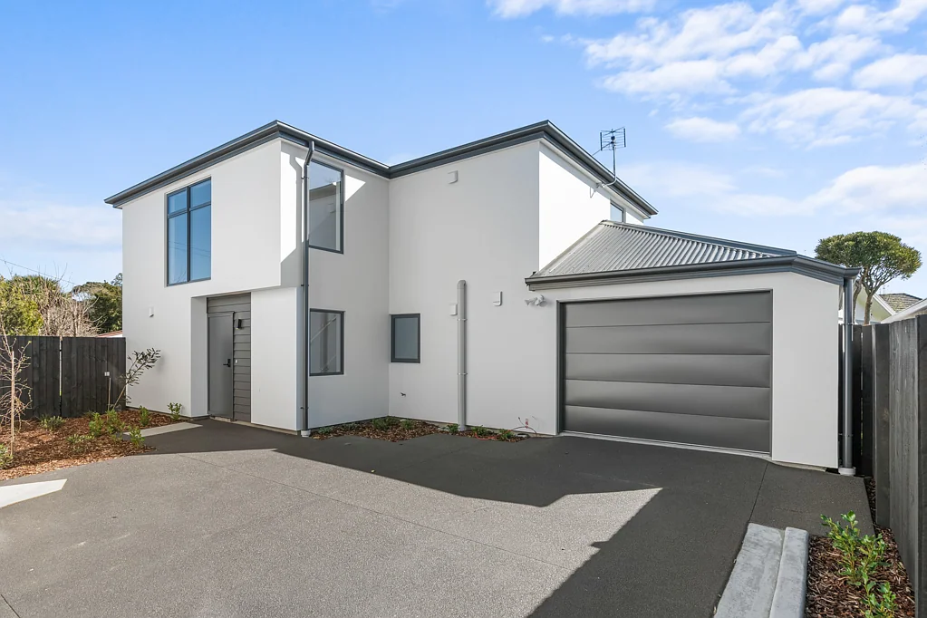Upper Riccarton 4બેડરૂમ Stylish Living in a Standalone Home