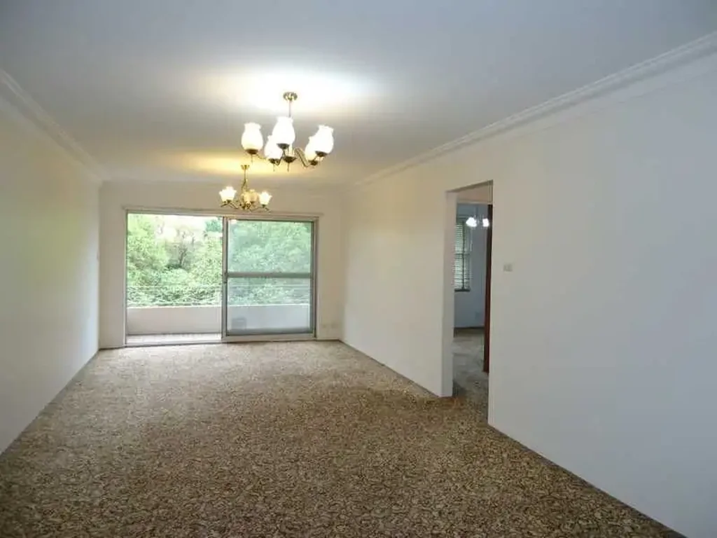Huge 2 Bedroom unit - walk to Strathfield Station