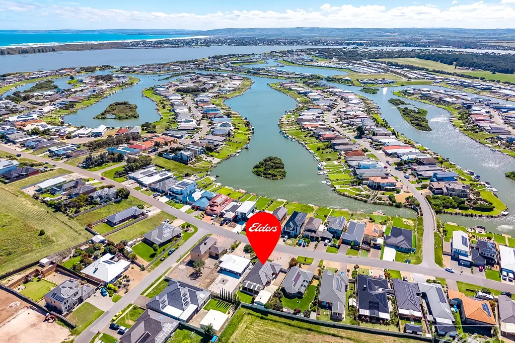 Hindmarsh Island 3Kwarto Immaculate Living, Fabulous Entertaining & Plenty of Parking!