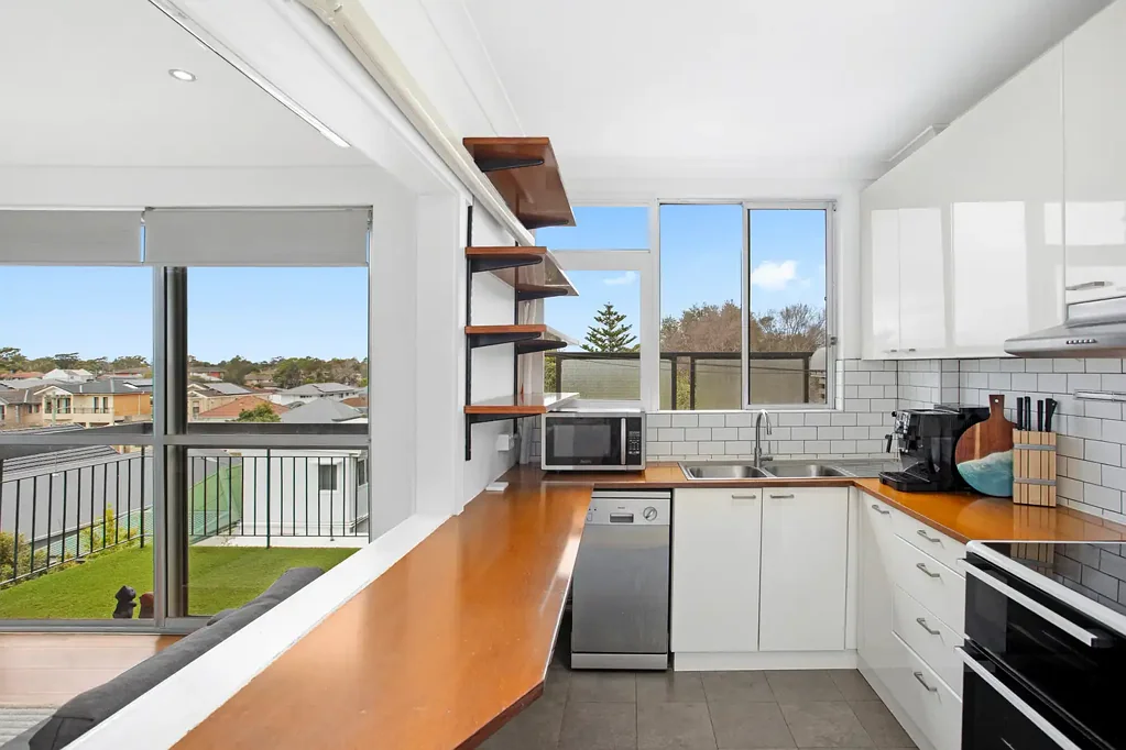 Rosebery 2 Bedroom Tastefully Renovated Apartment With Lock Up Garage – Move Straight In!