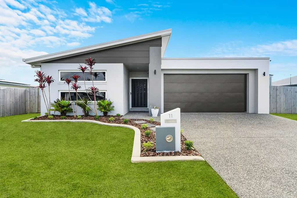 Bakers Creek 4Zimmer Modern Family Excellence in a Premier Estate