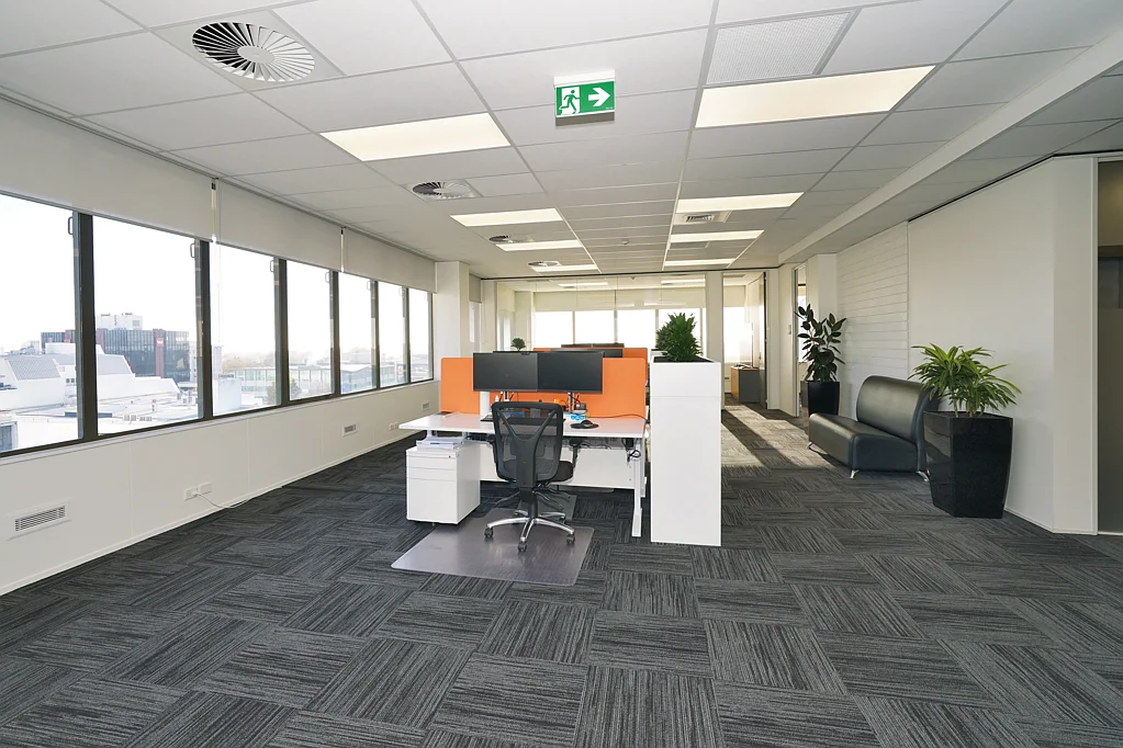 Hamilton Central Modern Office with Stunning Views