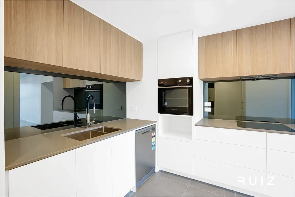 Enjoy Comfortable One-Bedroom Living in the Lyneham