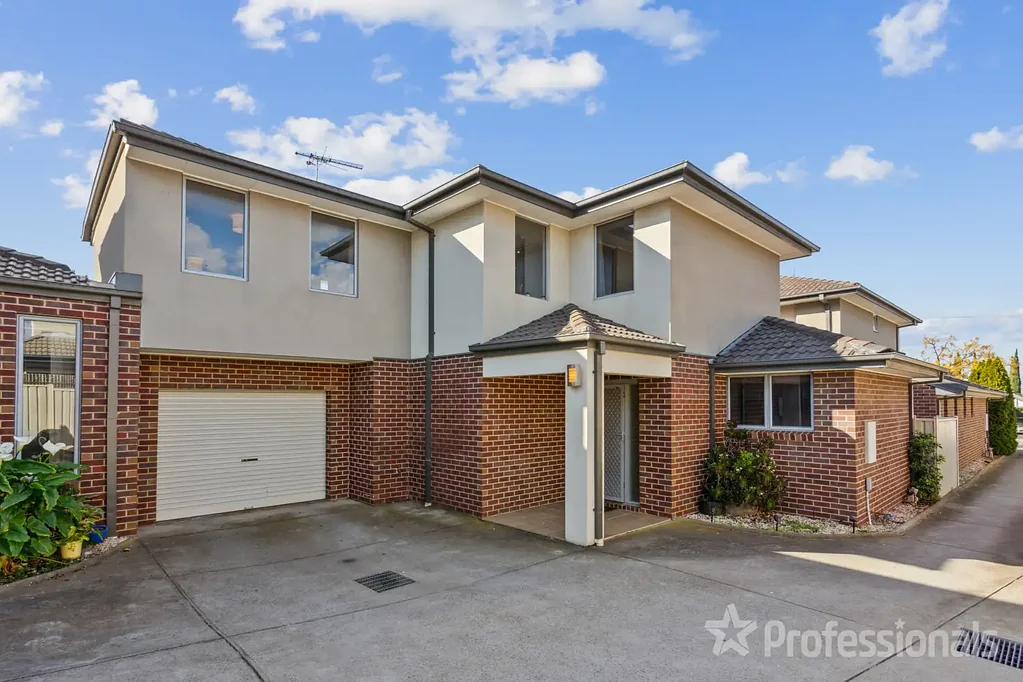 2/5 Normanby Street, Sydenham, VIC 3037