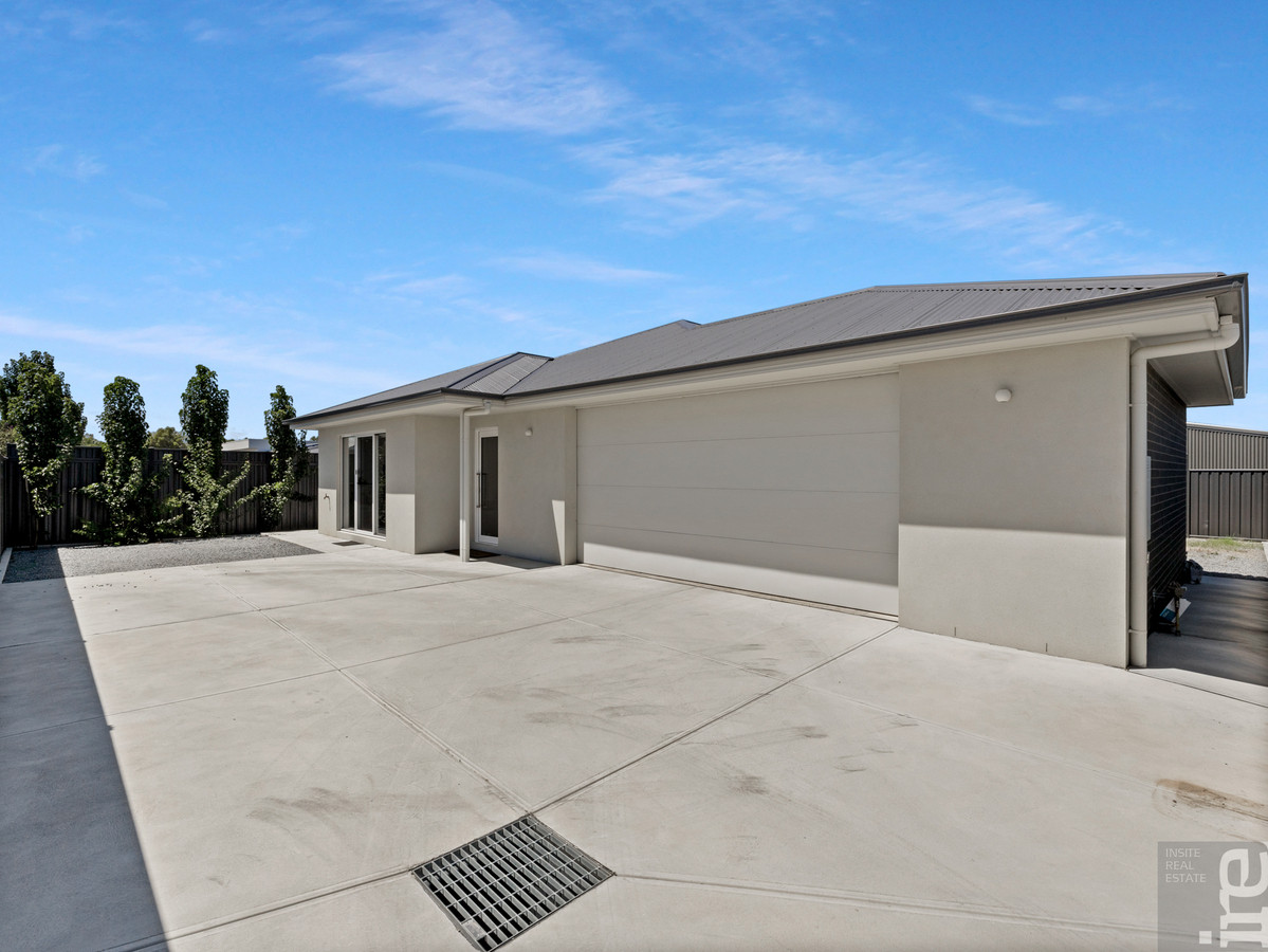 21B ELY ST, WANGARATTA VIC 3677, 0房, 0浴, House