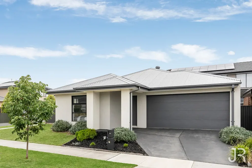 38 Marlborough Road, Berwick, VIC 3806