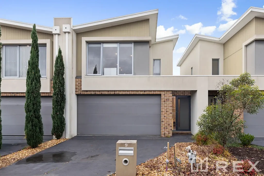 Officer 3 Bedroom A Statement of Luxury, Lifestyle & Sophisticated Family Living in Arcadia