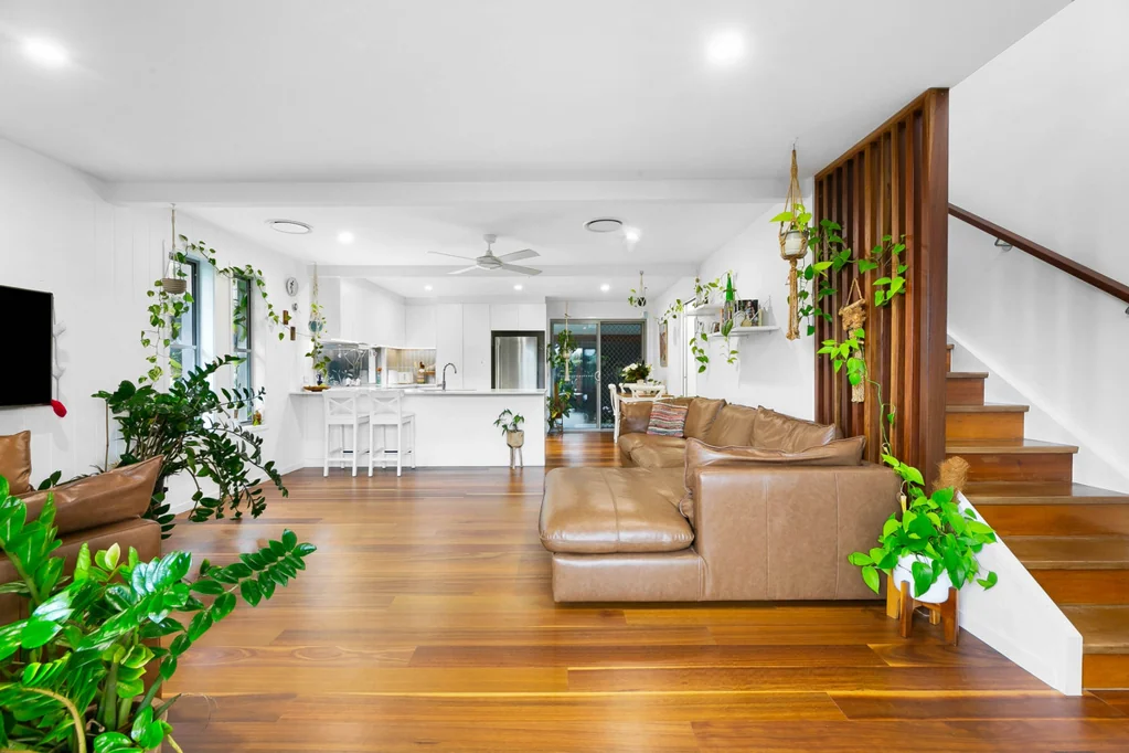 1/56 Fifth Avenue, Palm Beach, QLD 4221