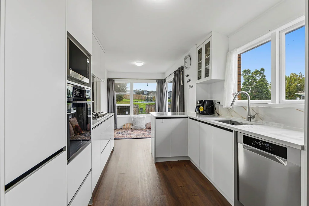 Wattle Downs 3બેડરૂમ Big Land. Solid Build. Great Potential