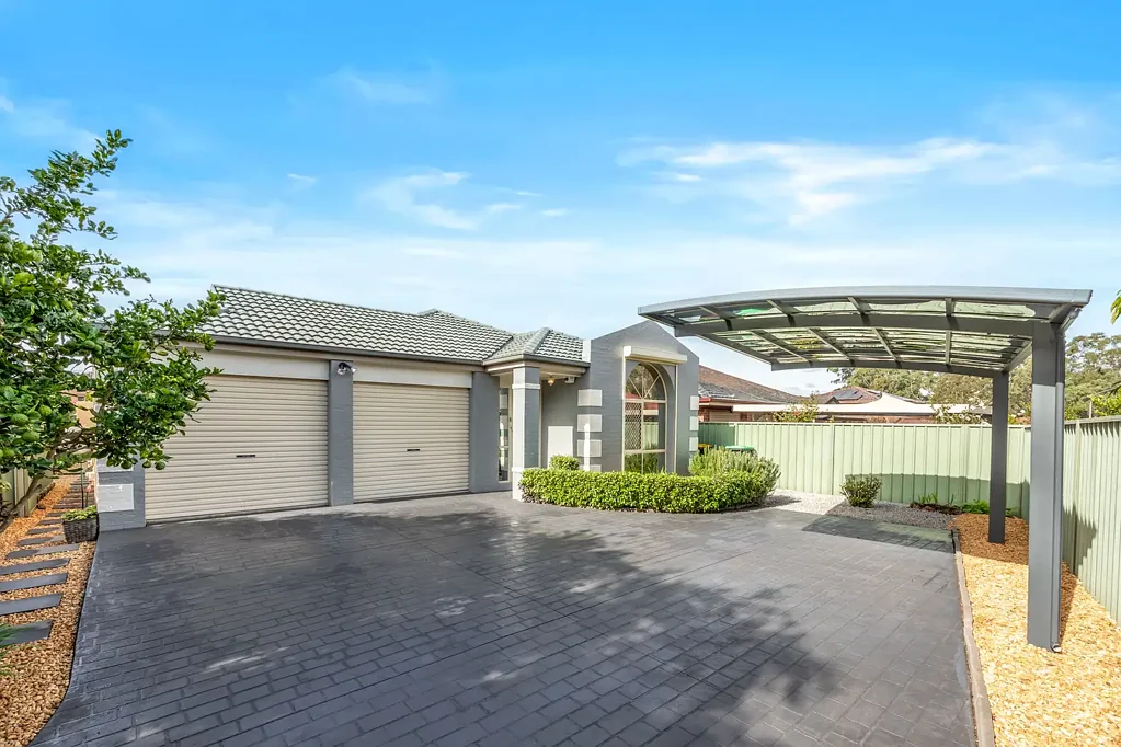 8 Lacepede Place, Hinchinbrook, NSW 2168