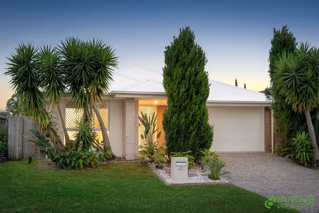 Joyner 4房  高尔夫球场社区内一尘不染的家庭住宅，潜力巨大  Immaculate Family Home In Golf Course Estate With A Huge Upside