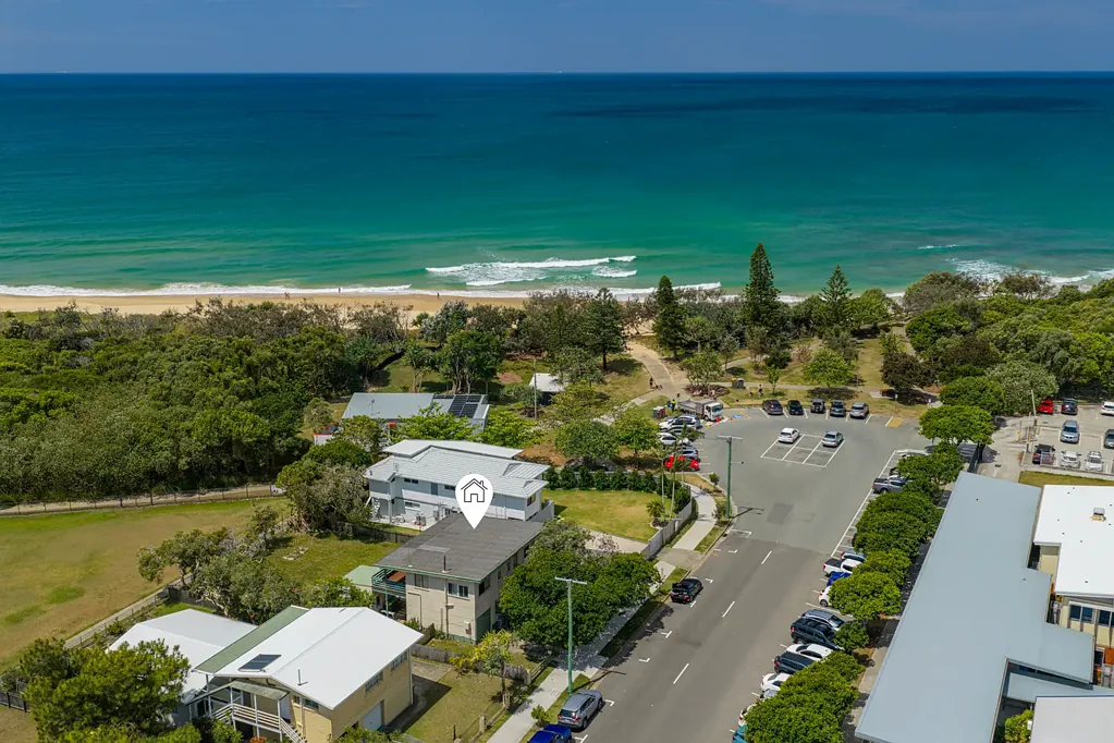 Currimundi 3ਬੈੱਡਰੂਮ After 60 Years in the Same Family, Currimundi’s Beachside Blank Canvas Awaits its new family!