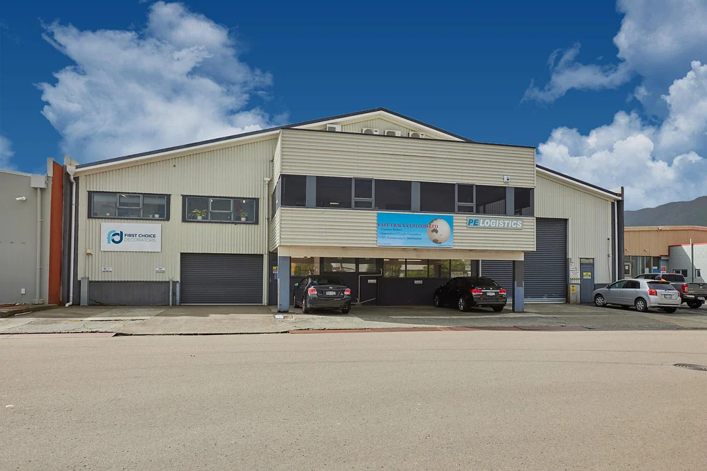 Seaview Large Industrial, Drive Through Capability