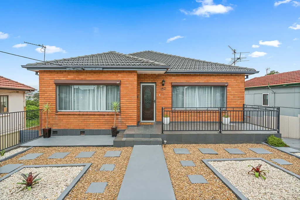 152 Flagstaff Road, Warrawong, NSW 2502