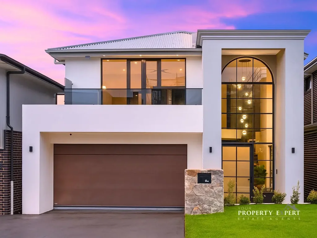 Box Hill 5 Bedroom Stunning Modern Home