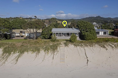 Beach front - Whangapoua