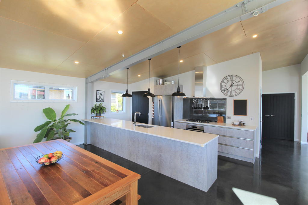 115 Iles Road, Lynmore, Rotorua, 4 phòng ngủ, 0 phòng tắm