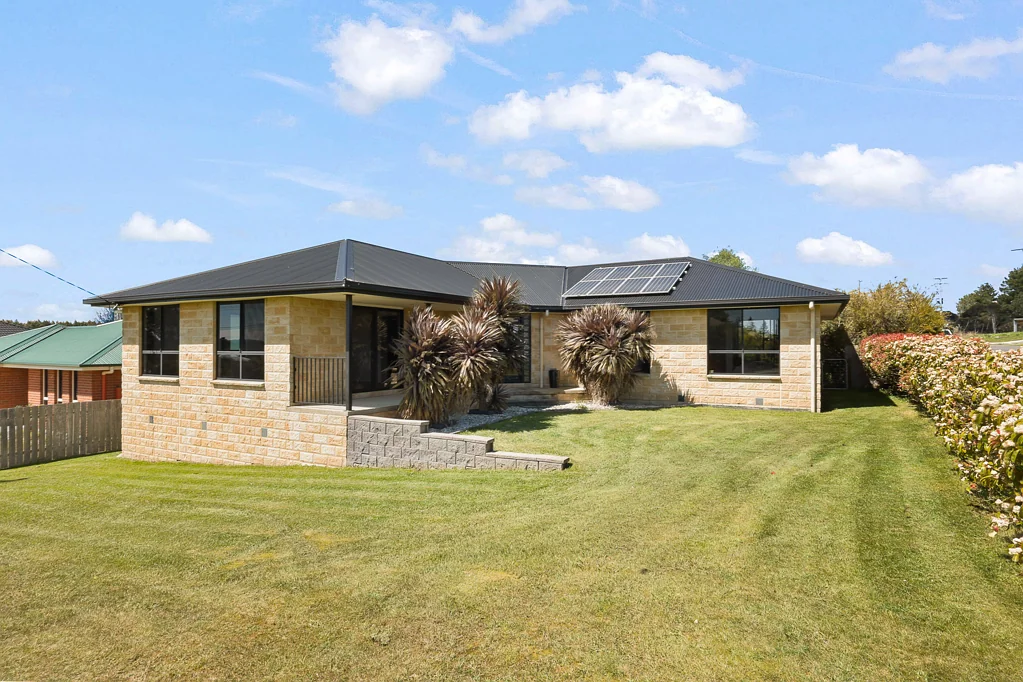 8 Reibey Street, Beaconsfield, TAS 7270