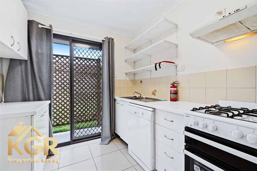 UNIT 22 37 HILLARDT ST, ROBERTSON QLD 4109, 0 Kuwarto, 0 Banyo, Townhouse