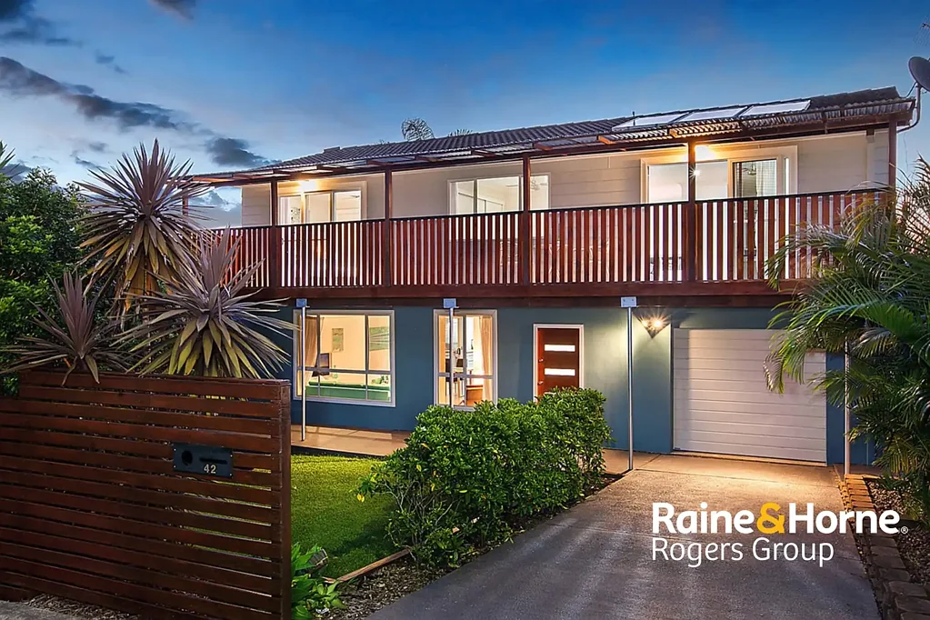 Beautiful Family Home with Outdoor Entertaining!