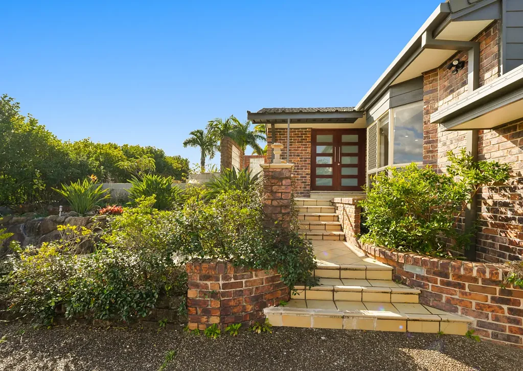 Arundel 4ਬੈੱਡਰੂਮ Spacious Family Living with Resort-Style Entertaining & Future Potential