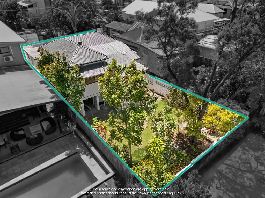 Enoggera 3कमरा Freshly Renovated Character Home with Separate Studio in a Prime Enoggera Position