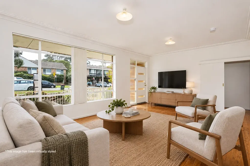 IDEAL LOCATION - 3 Bedroom Family Home + Study