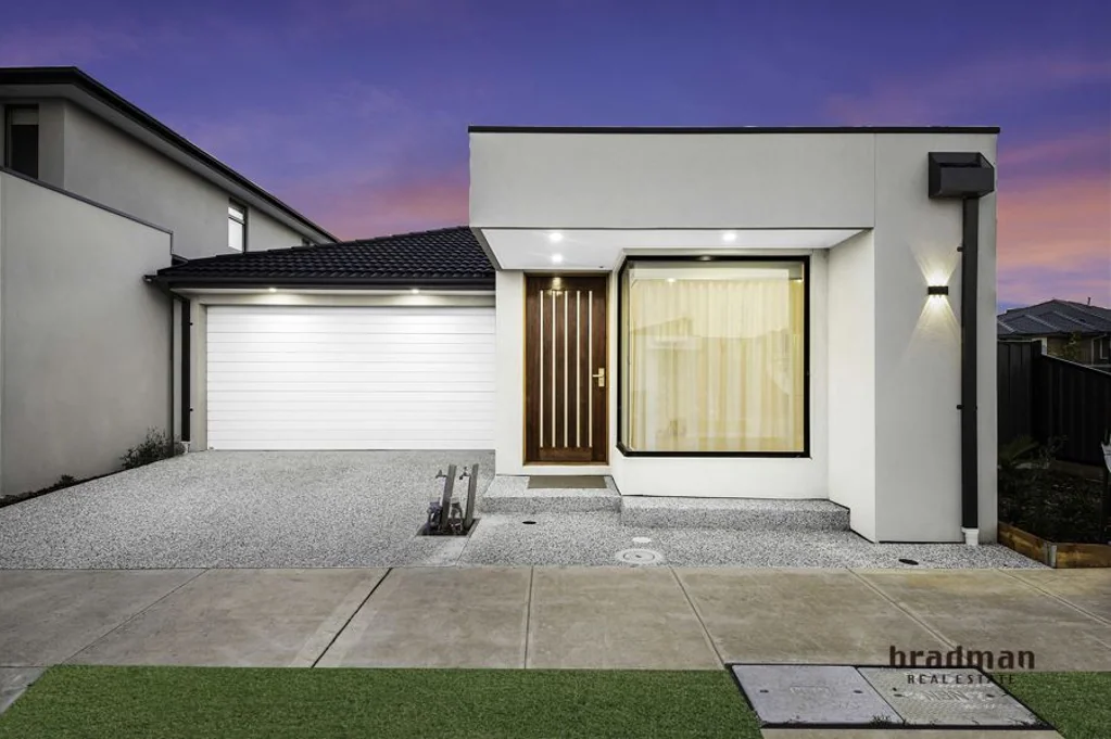 Mickleham 4Habitaciones Brand-New Luxury Home on a Prime Corner Block