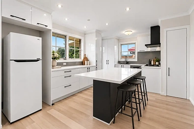 61 Sylvander Street, Clayton South, VIC 3169, 4 રૂમ, 1 બાથરૂમ, House