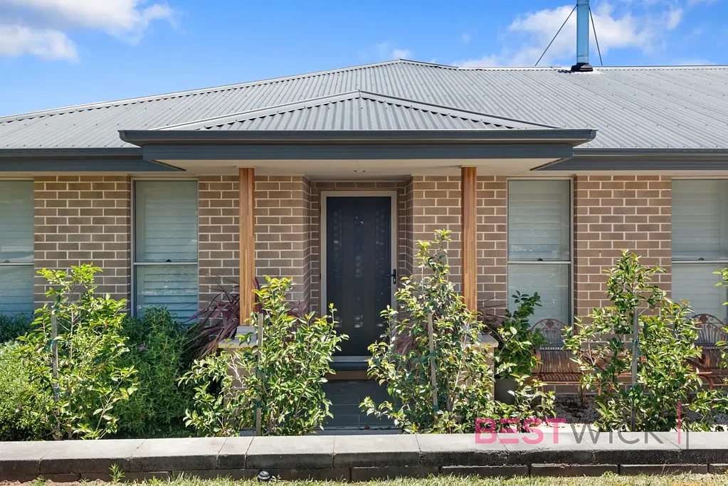 13 McGillan Drive, Kelso, NSW 2795