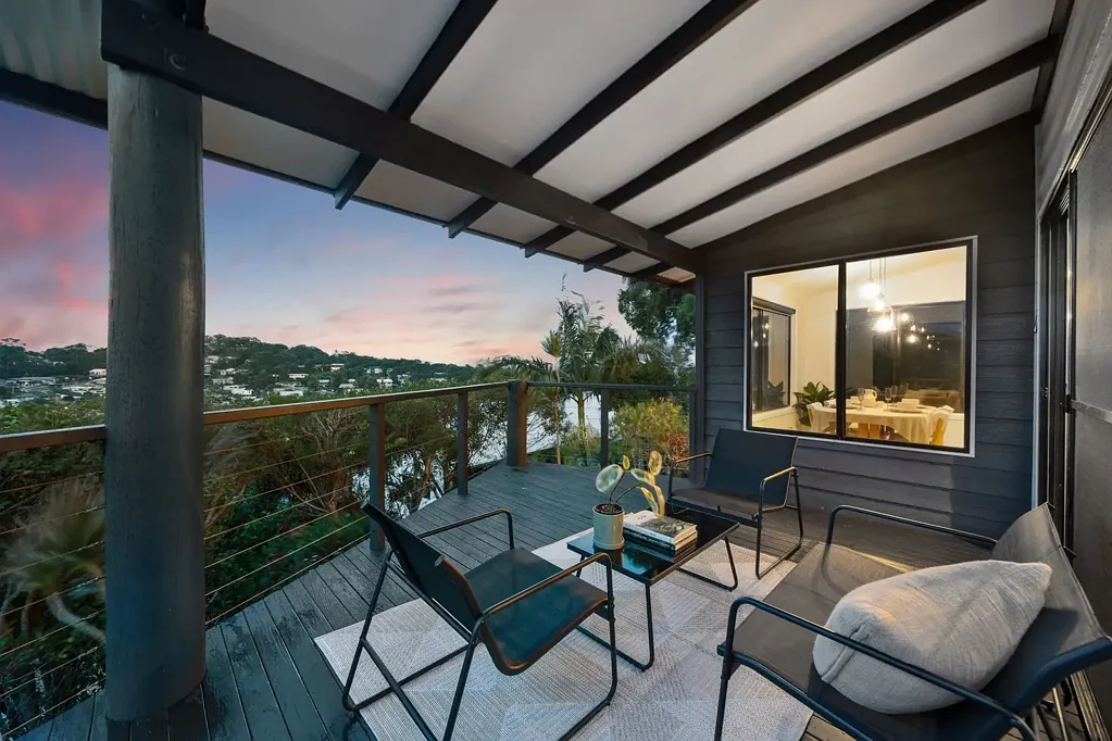Yaroomba 4ห้องนอน Elevated Entertainers Haven with Panoramic Coastal & Hinterland Views