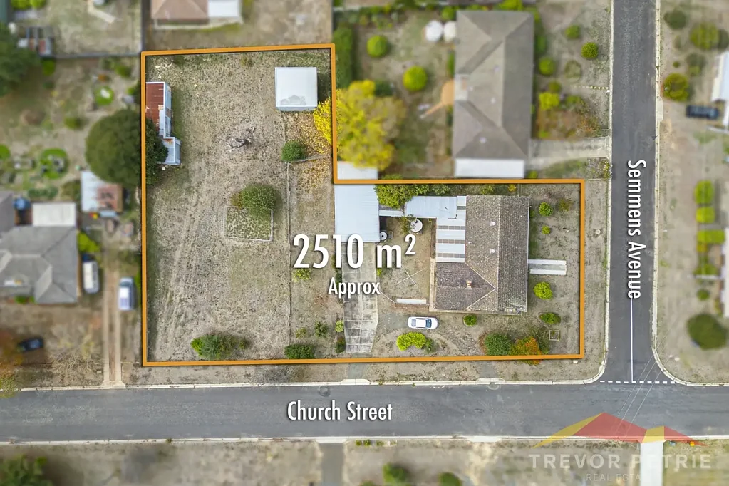 25 Semmens Avenue, Creswick, VIC 3363