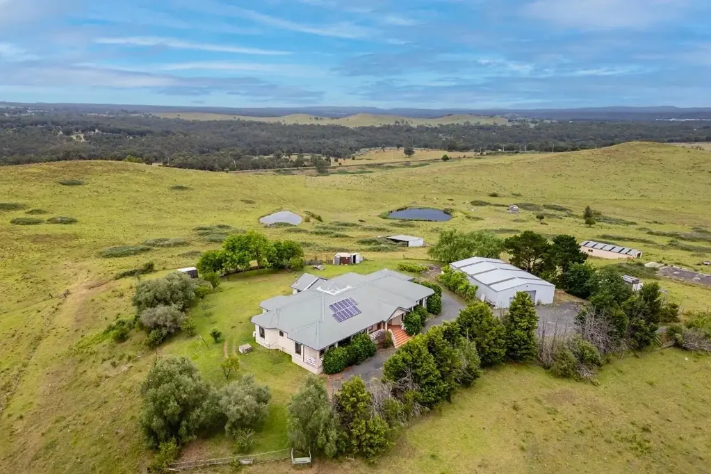 Razorback Rare Large-Scale Premium Rural Holding Near Sydney, Approx. 21.8 Hectares