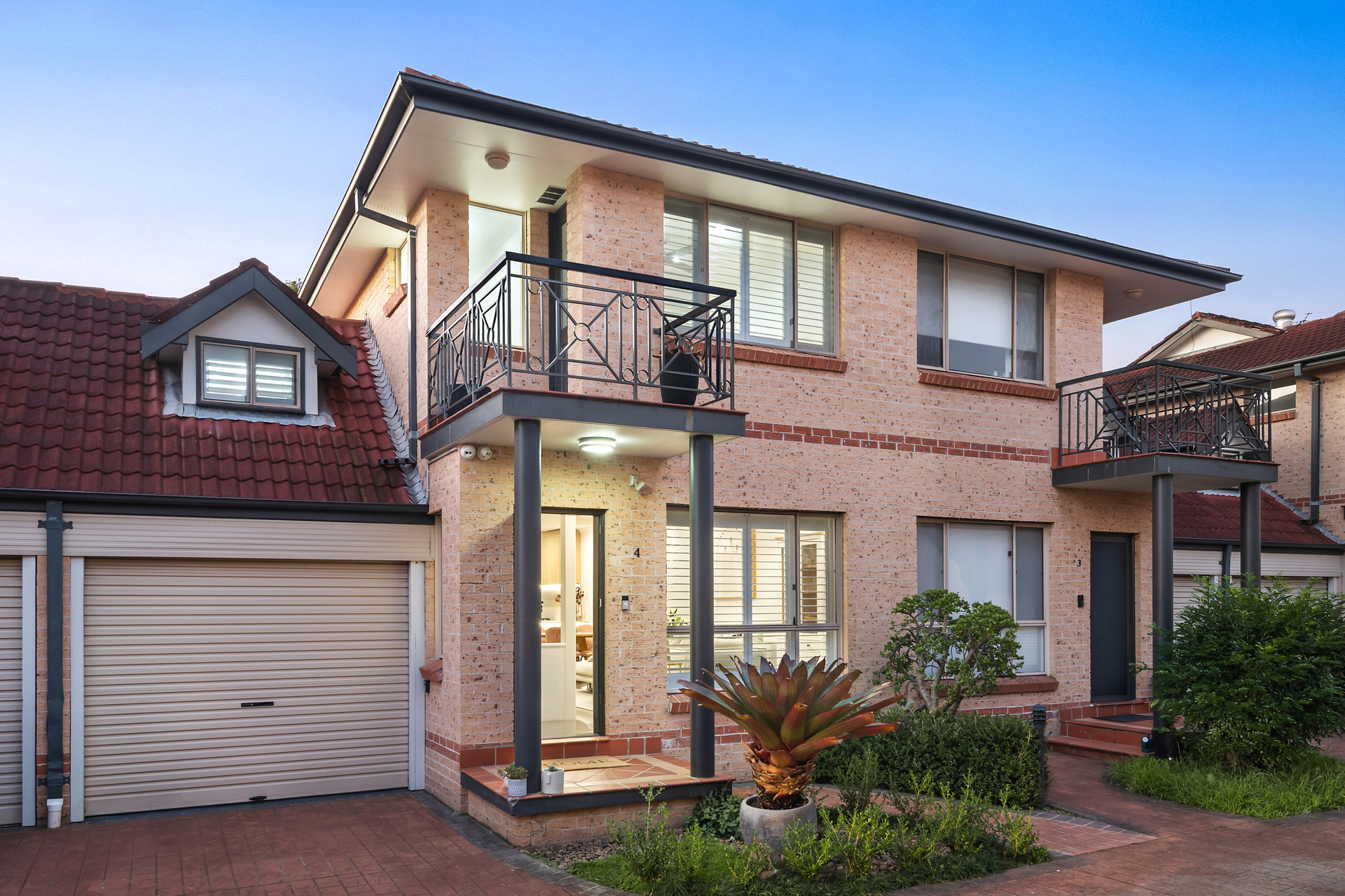 UNIT 4 82-86 LINCOLN ST, BELFIELD NSW 2191, 0 rūma, 0 rūma horoi, Townhouse