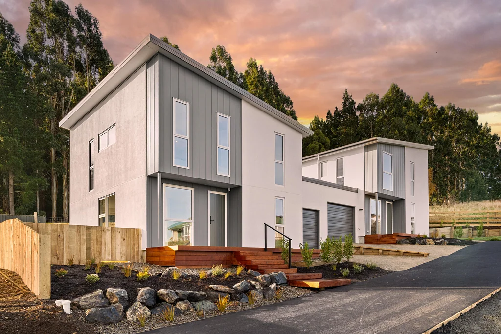 Abbotsford 2房  Brand New Duplex - 2 or 3 Bed Option available!