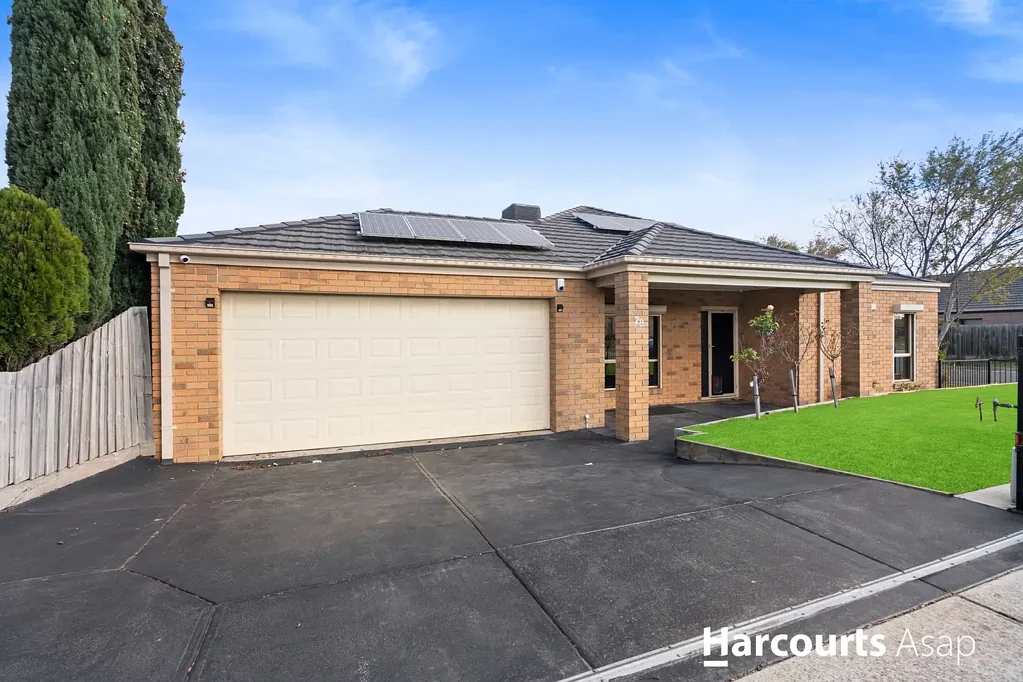 Lynbrook 4침실 Contemporary Family Living at Its Finest - 2 LIVING AREAS PLUS STUDY/5TH BEDROOM