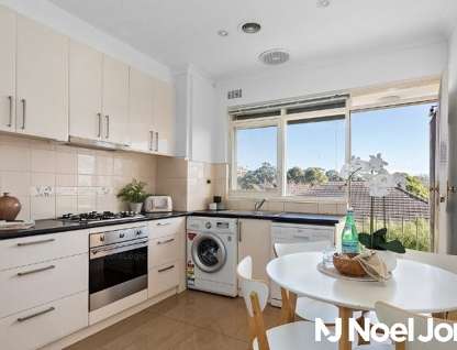 5/37 Narrak Road, Balwyn, VIC 3103, 2 Bedrooms, 1 Bathrooms, Apartment