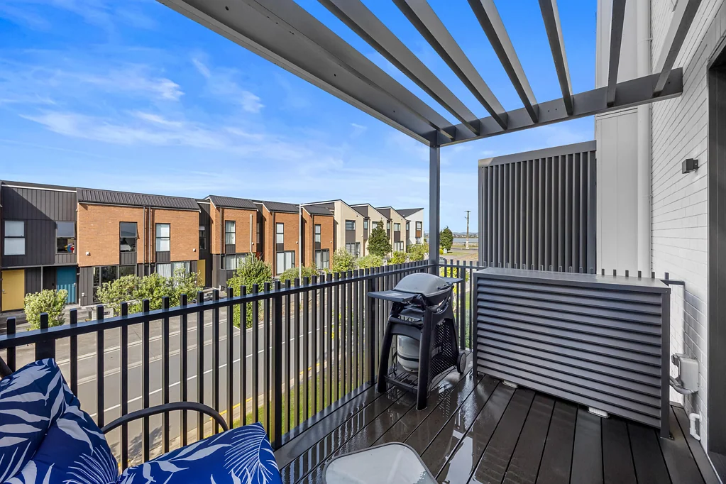 Hobsonville 3房 海岸生活典范——风格与便利兼得的理想之家 Style, Convenience and Location