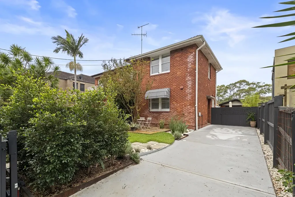 Maroubra 2 Bedroom Charming Beachside Home