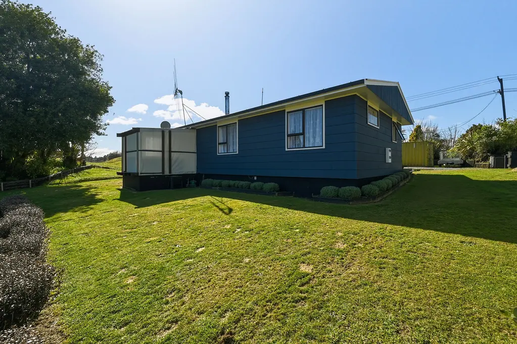 Mamaku 2 Slaapkamer A Charming Mamaku Home with Space to Enjoy