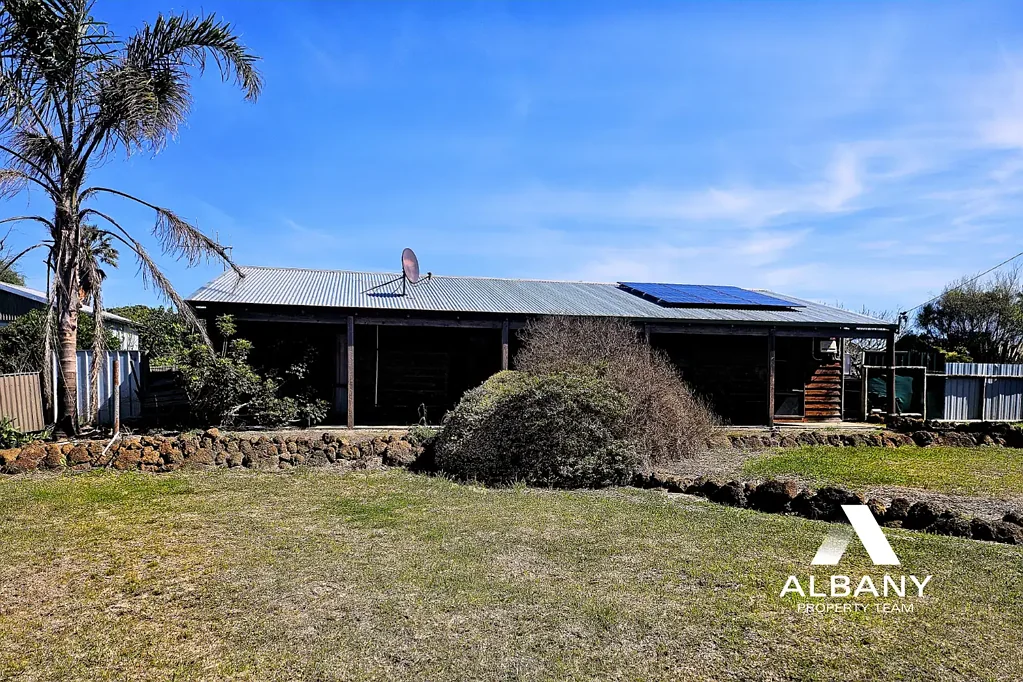31 Whidby Street, Orana, WA 6330