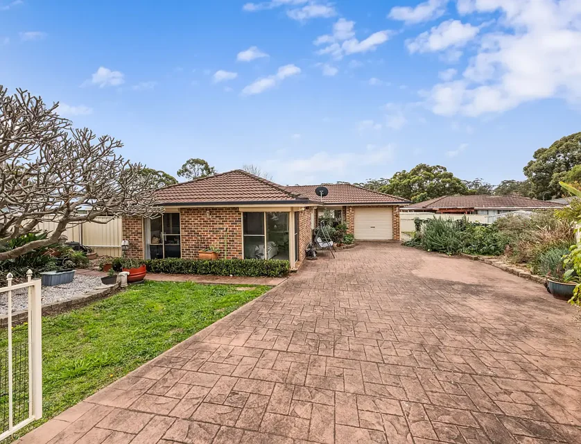 2 Garreffa Close, Edensor Park, NSW 2176, 3 Schlafzimmer, 1 Badezimmer, House