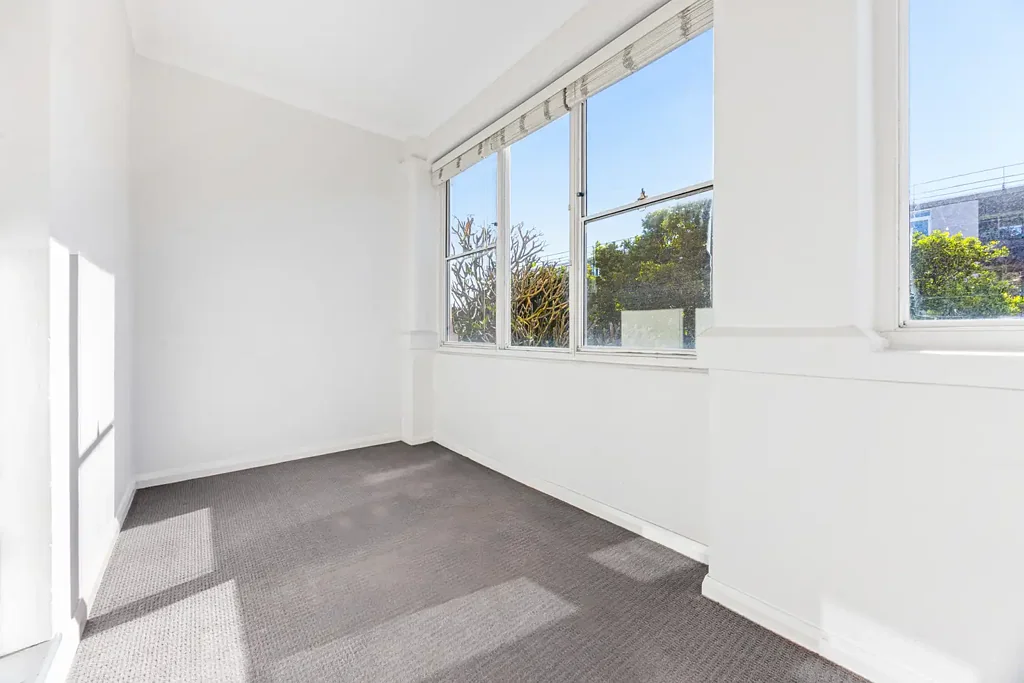 2 Bedroom plus Sunroom Apartment Moments from Bondi Beach