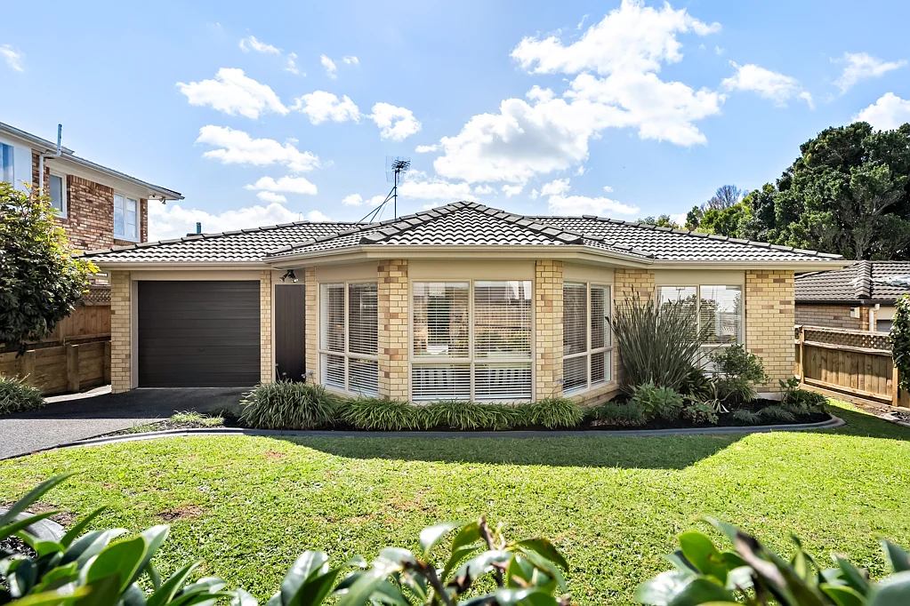 1/27 James Laurie Street, Henderson, Waitakere City, Auckland
