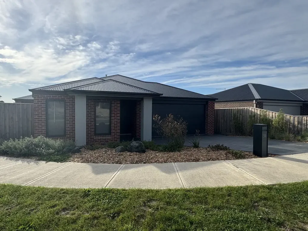 Welcome to 30 McCarthy Street, Churchill!