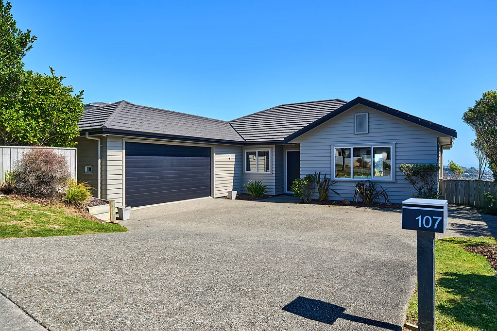 107 Endeavour Drive, Whitby, Porirua City, Wellington