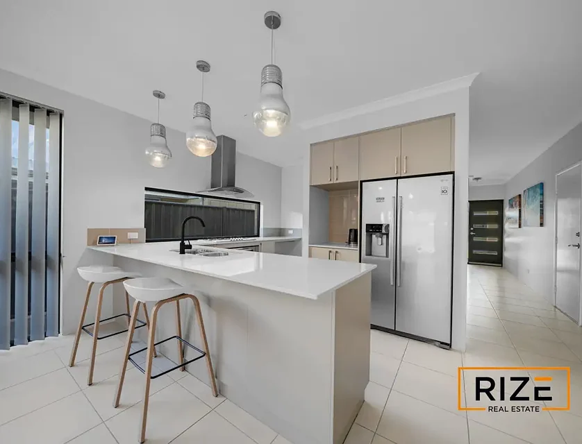 43 Dragonfly Road, Banksia Grove, WA 6031, 4 phòng ngủ, 2 phòng tắm, House